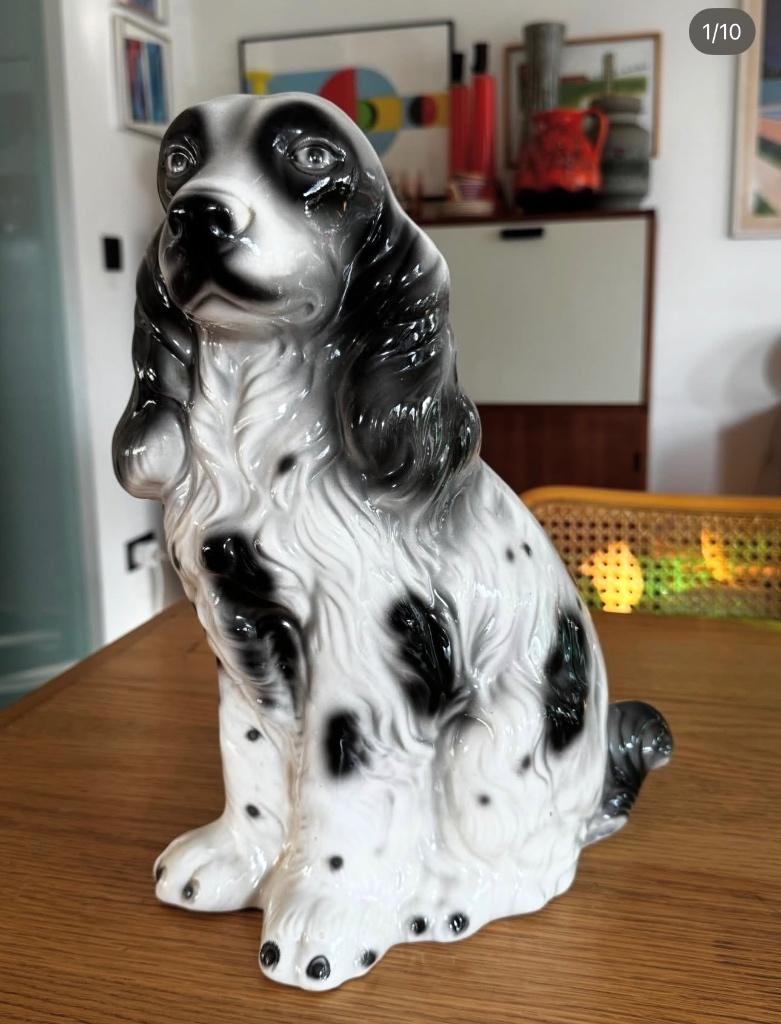 Chien en céramique, Enlèvement