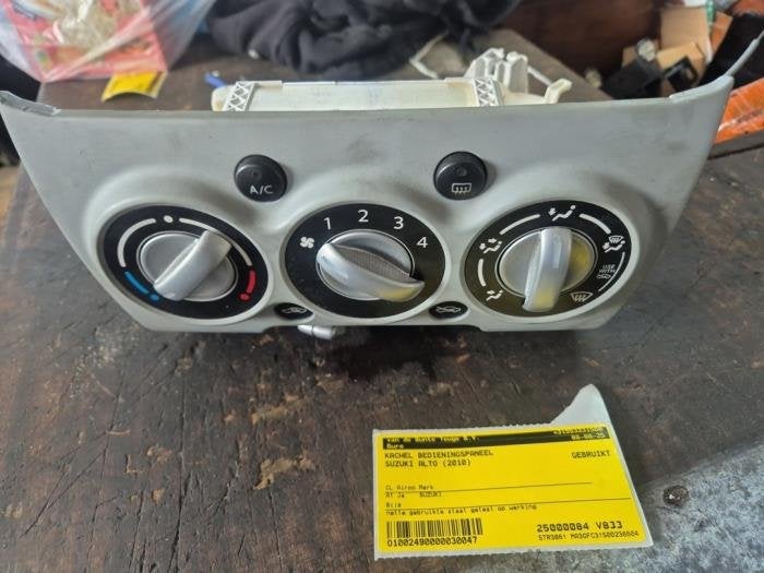Panneau de commandes chauffage d'un Suzuki Alto, -, 3 mois de garantie, Utilisé, -