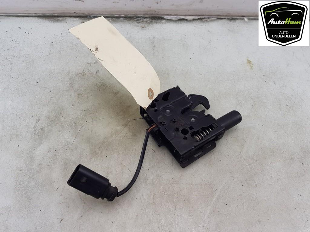 MOTORKAP SLOT Volkswagen Polo VI (AW1) (|8S0823509B|), Auto-onderdelen, Gebruikt, Volkswagen
