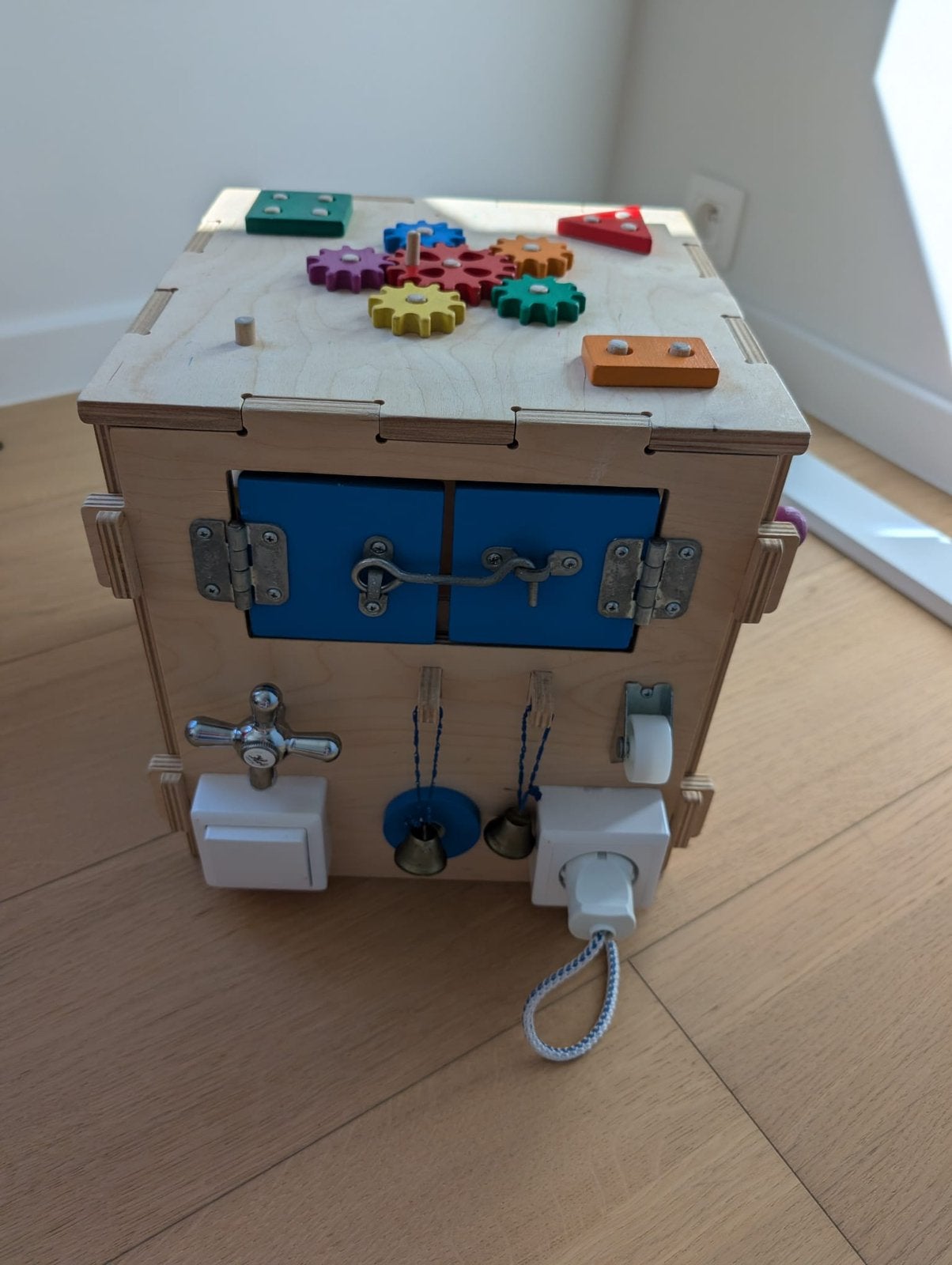 Busy cube voor peuter., Ophalen, Gebruikt, Jongen of Meisje