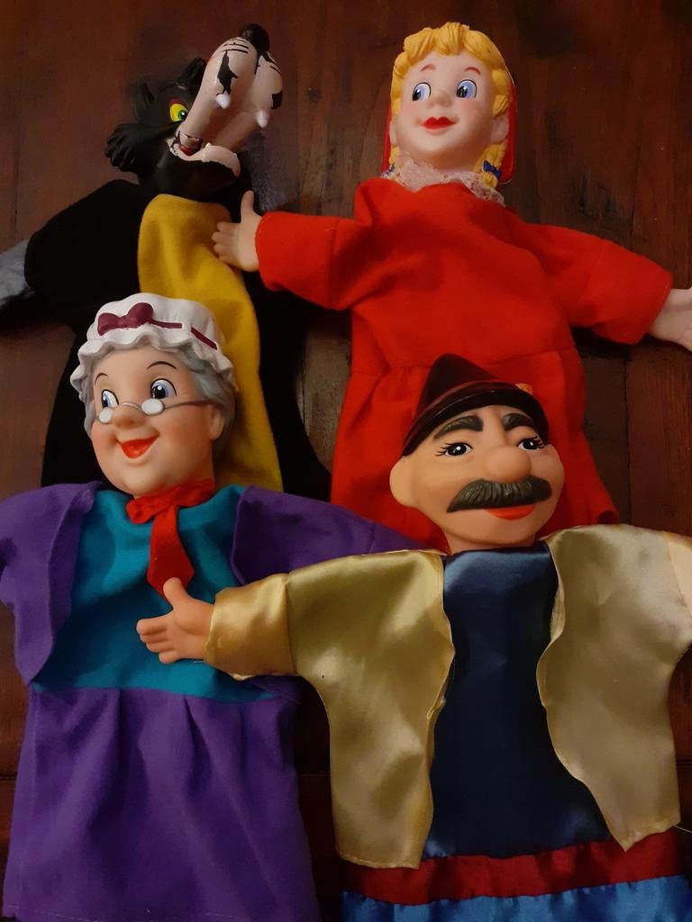 Roodkapje en de boze wolf handpoppen, Ophalen of Verzenden