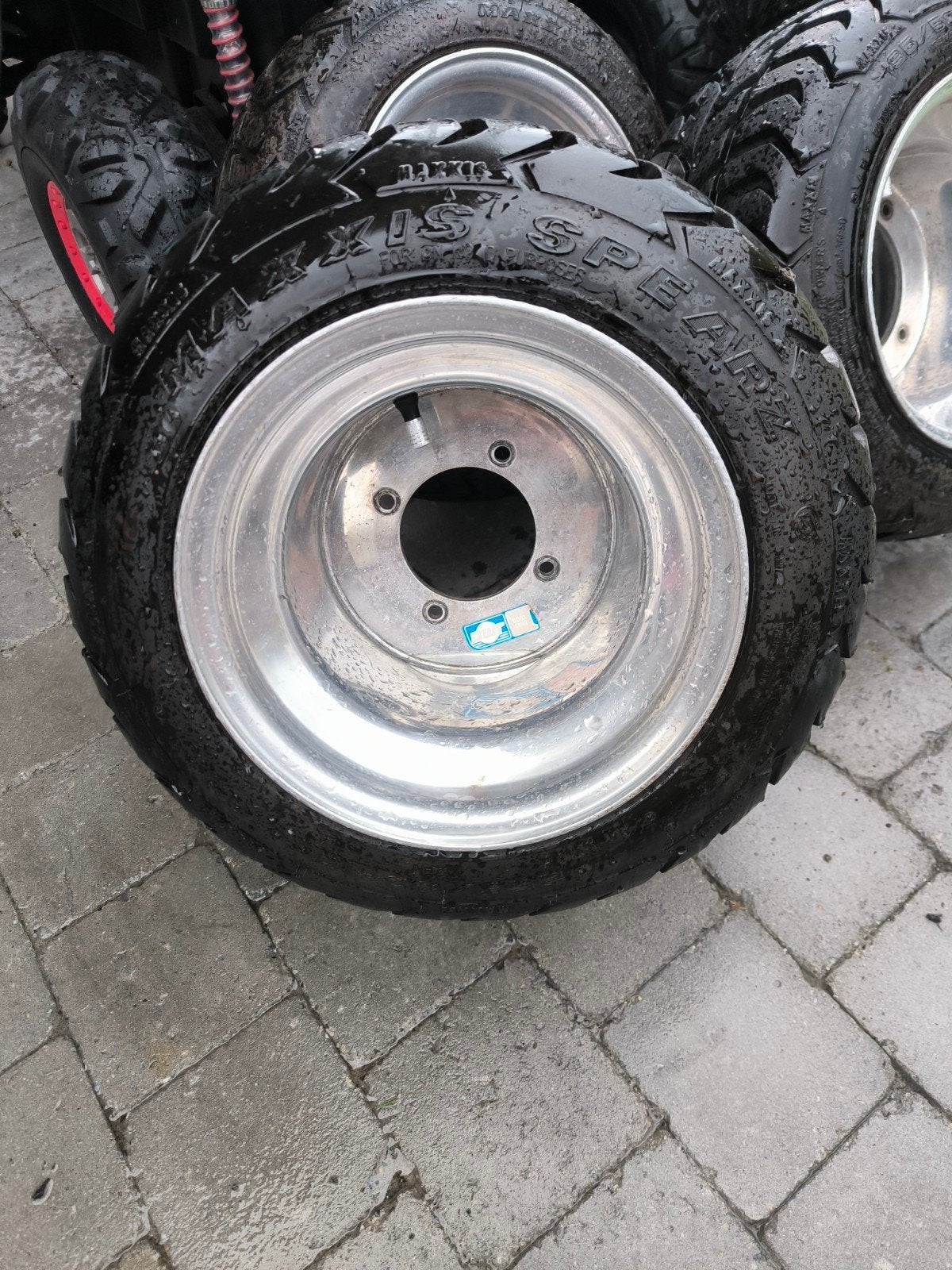 breedset baanbanden quad, Enlèvement ou Envoi