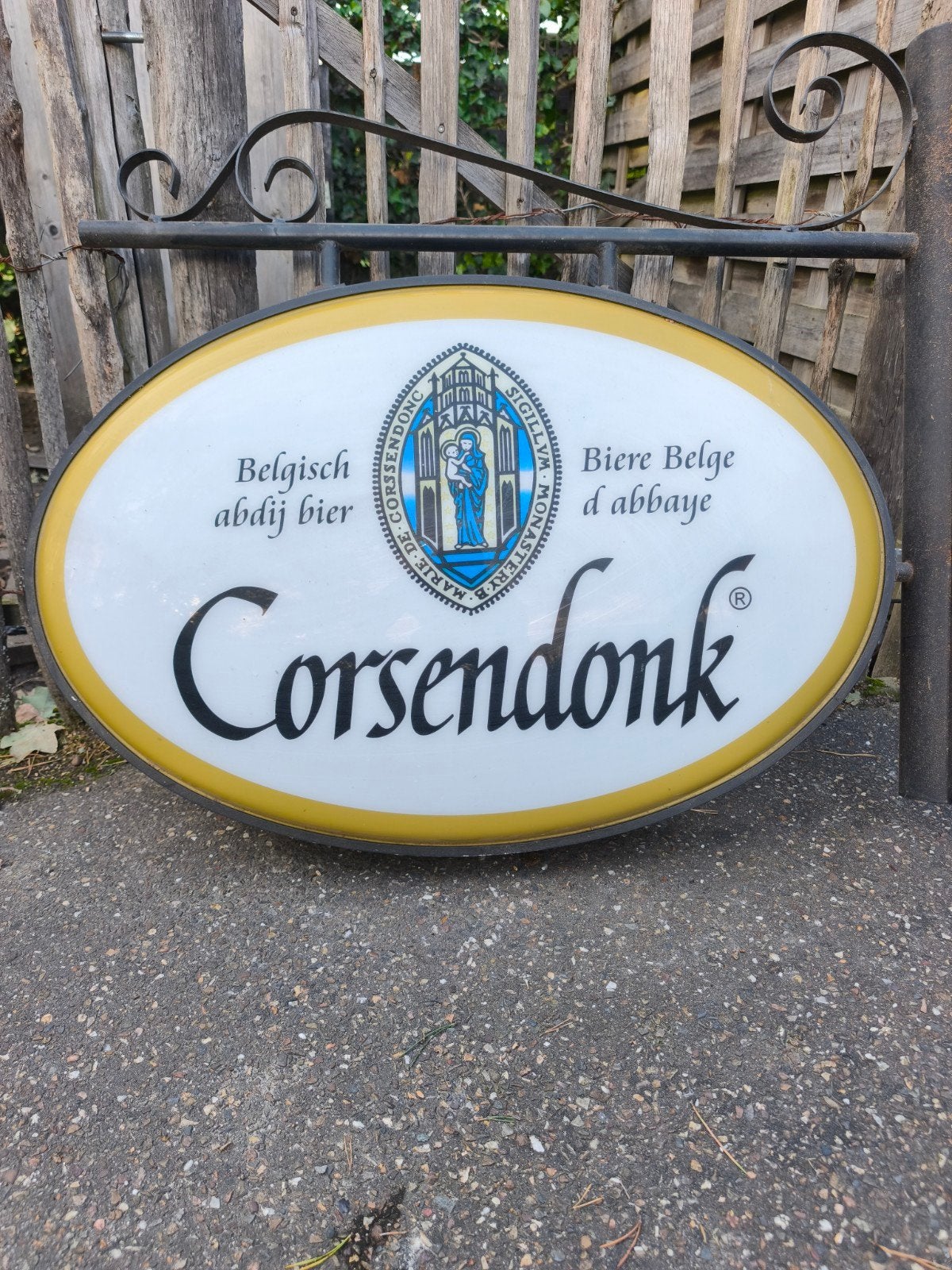 lichtreclame Corsendonk, Verzamelen, Ophalen
