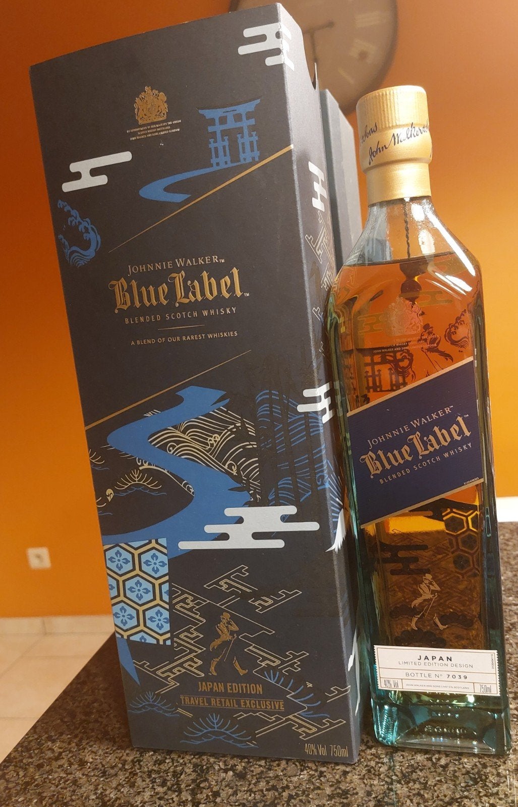 Johny walker blue label Japan limited edition-ontwerp 2019, Ophalen