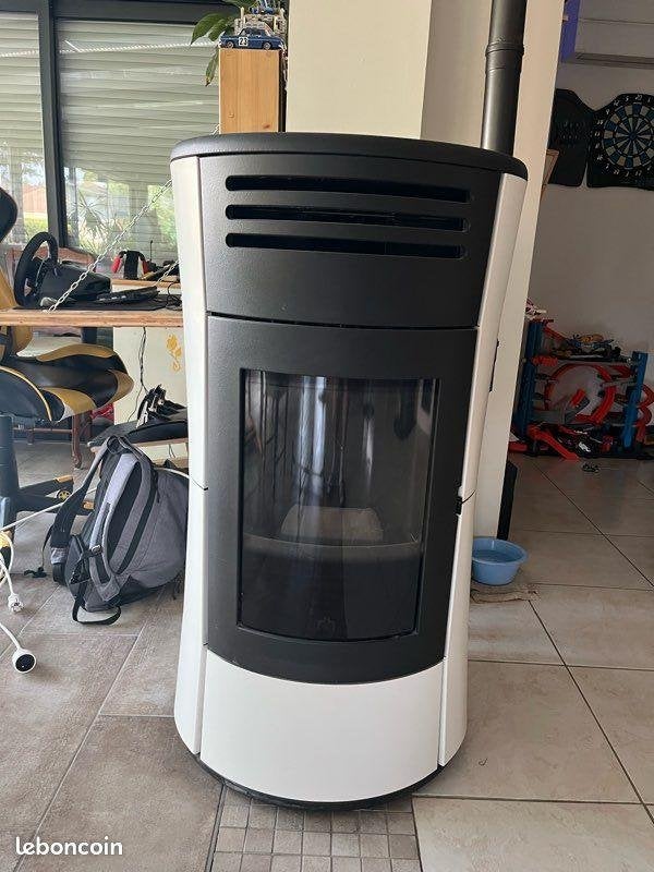 Edilkamin 11KW pelletkachel, Huis en Inrichting, Kachels, Ophalen, Zo goed als nieuw, Vrijstaand, Pelletkachel