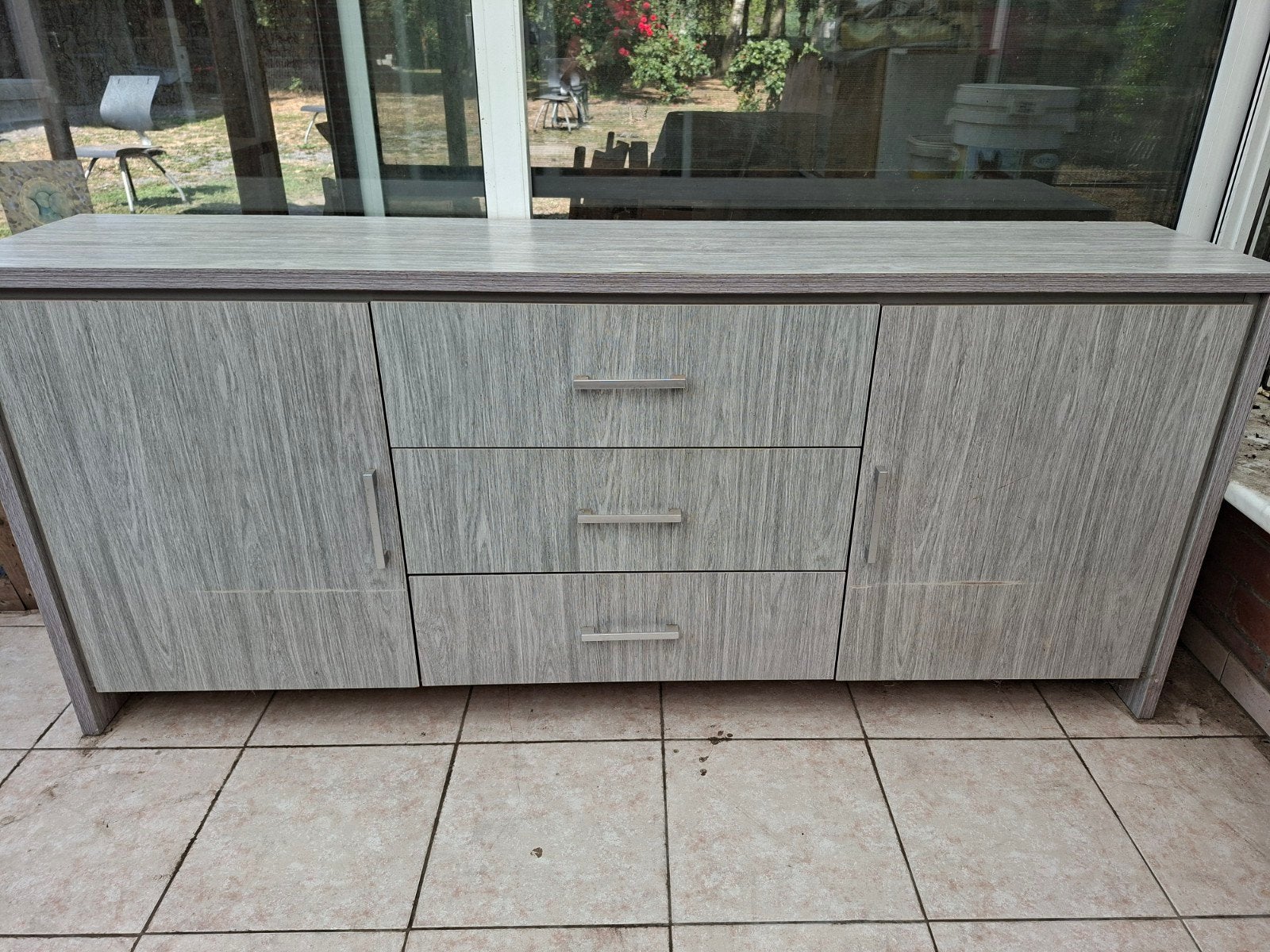 Gratis buffetkast, Ophalen, Glas