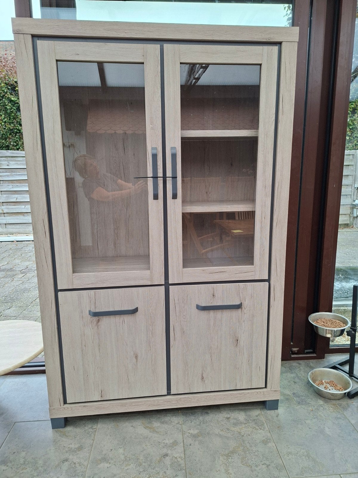 vitrine kast-bar kast-tv kast  eettafel  salontafel, Ophalen