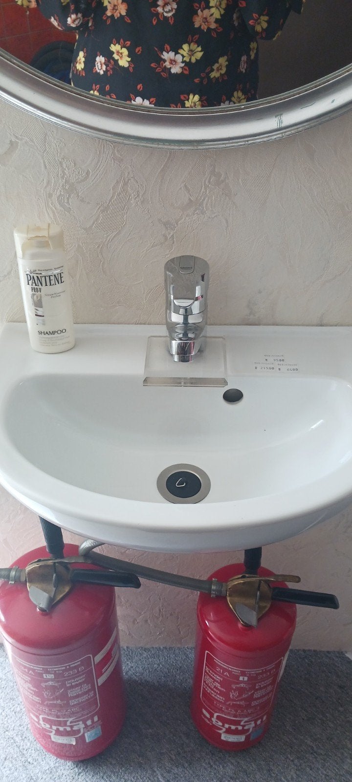 Nieuw Handwasse 20€/Lavabo 25 €/ Bidet 20€ /Kranen/wcbrillen, Ophalen, Nieuw, Wastafel