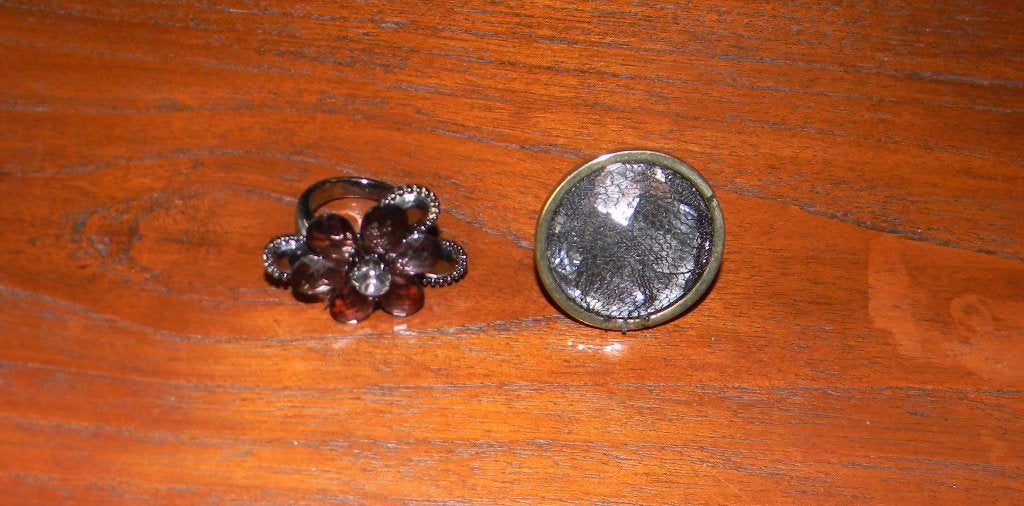 2 modieuze ringen als nieuw, Handtassen en Accessoires, Ringen, Ophalen of Verzenden, Zo goed als nieuw
