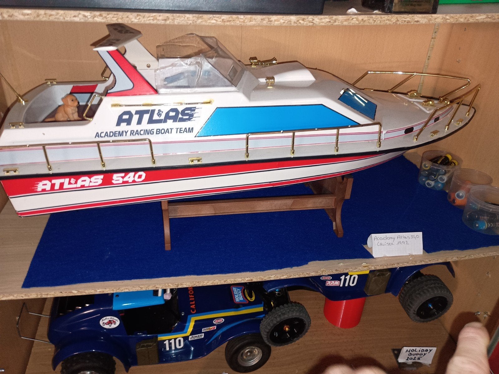 Prachtige vintage  RC boot 2.4 GHz  moderne electronics, Hobby en Vrije tijd, Verzenden