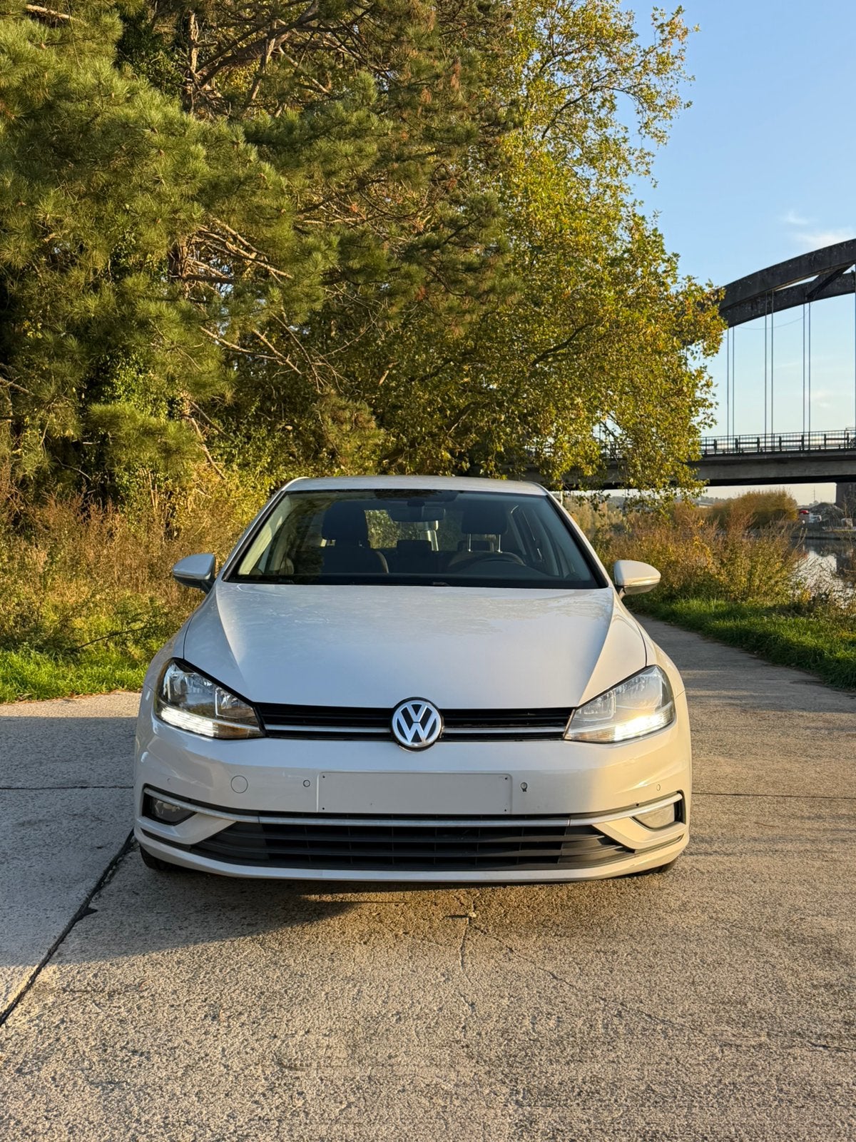 Volkswagen Golf 7.5 Prete à Immatriculer Blanc Oryx, Voorwielaandrijving, Dealer onderhouden, Stof, Wit