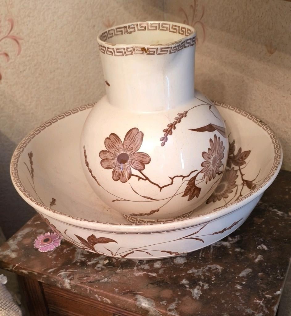 Ancienne bassine de toilette en grès, Enlèvement