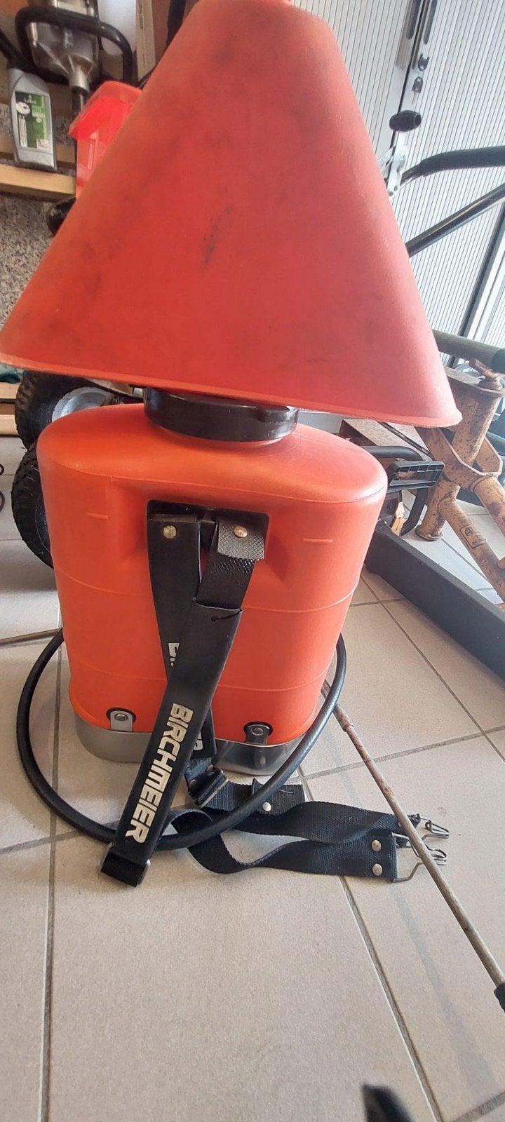 Verschillende materialen te koop, Ophalen