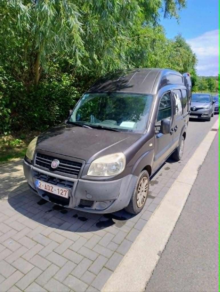 Fiat Doblo 2008 - 1500 euro maar mag weg voor goed bod, Auto's, Bruin, Overige bekleding, 62 kW, Particulier