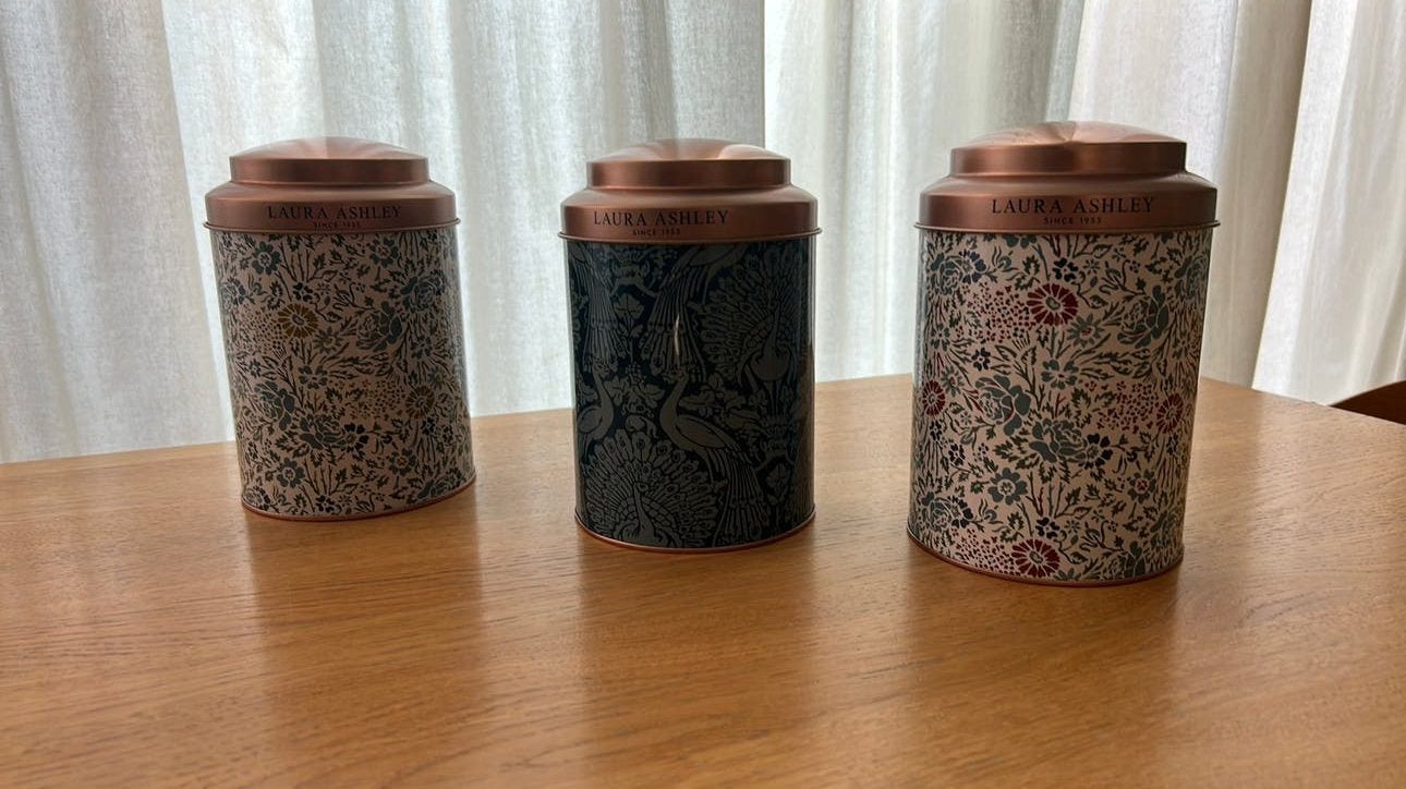 Opbergdozen Laura Ashley, Ophalen, Zo goed als nieuw