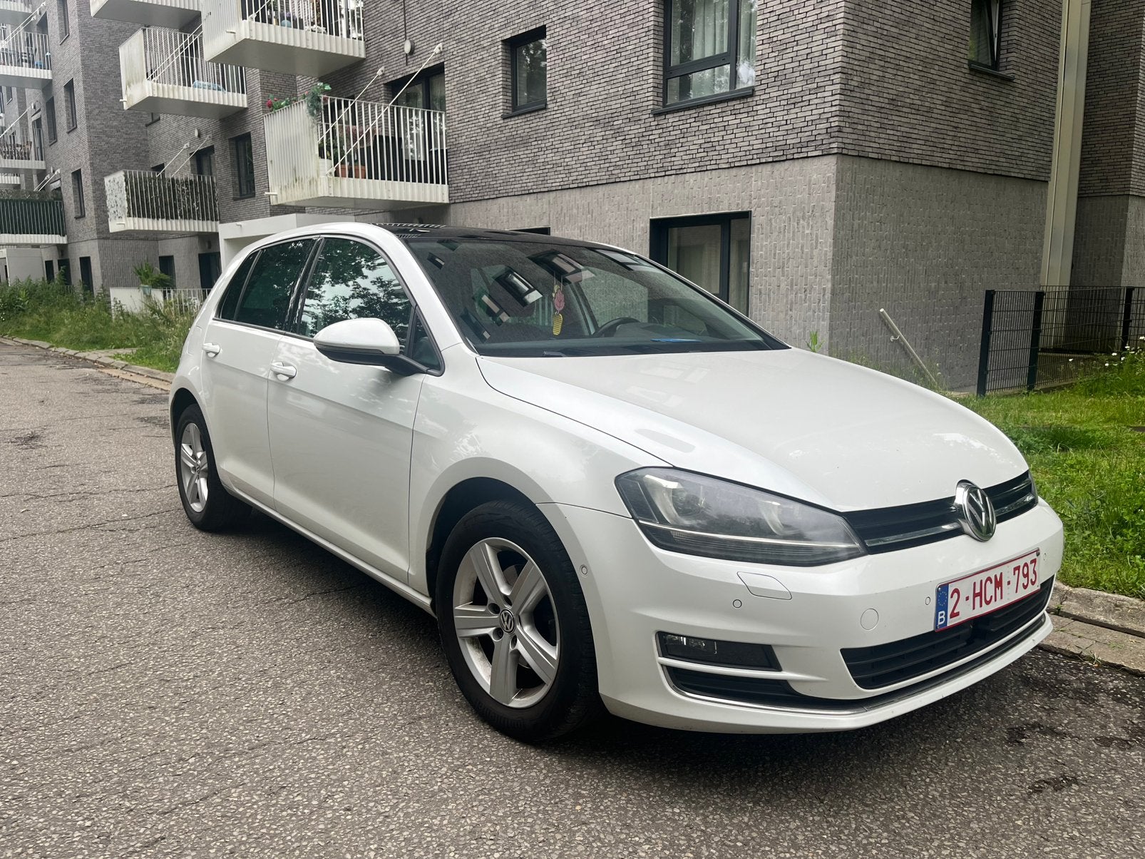 Golf 7 - 1.2 Benzine - Automaat - Pano - Lederen zetels, Auto's, Volkswagen, Automaat, Achteruitrijcamera, Golf, Particulier