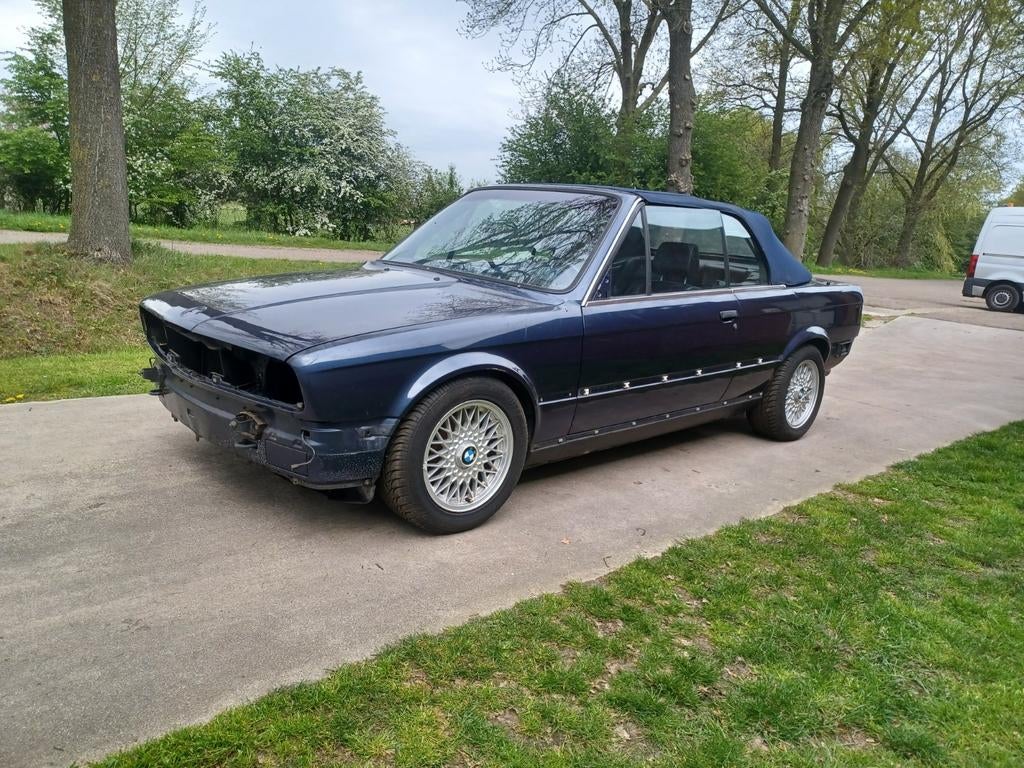 BMW e30 cabrio in onderdelen, Auto-onderdelen, Ophalen, Gebruikt, BMW