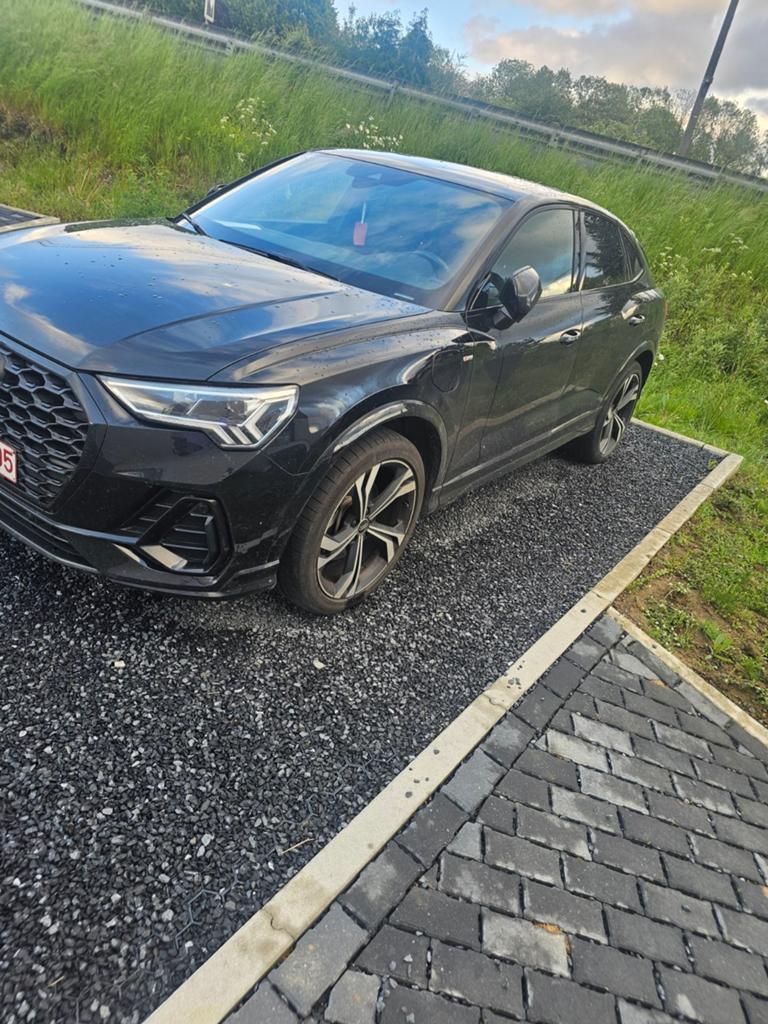 Audi Q3 Sportback 2023 finition S line hybride 245cv, Achat, Noir, Particulier, Noir