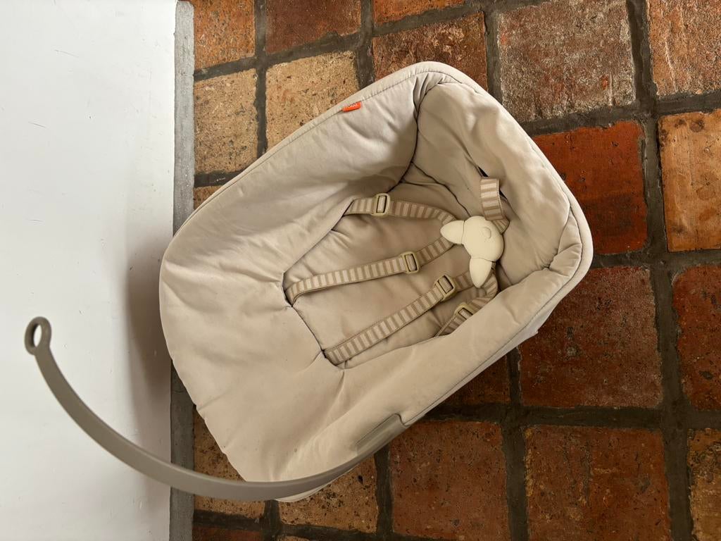 Kuipje Stokke - Newborn - ergonomosch - onmisbaar, Ophalen, Zo goed als nieuw