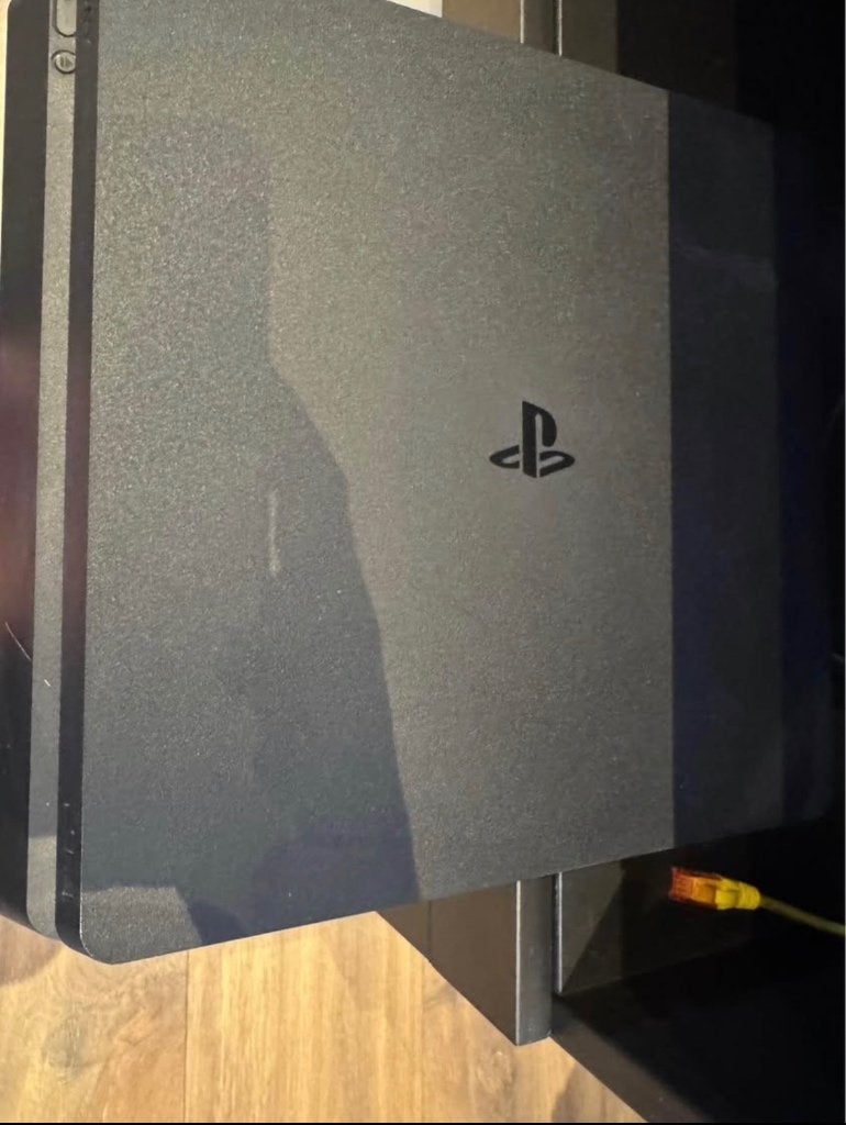 PlayStation 4, Avec 1 manette, Comme neuf, Enlèvement, 1 TB