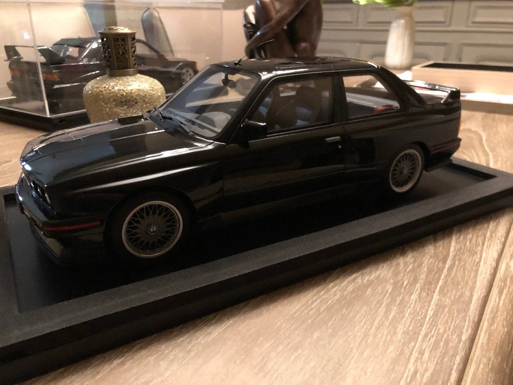 ottomobile BMW M3 E30 schaal 1:12, Hobby en Vrije tijd, Modelauto's | 1:5 tot 1:12, Ophalen, Nieuw, 1:9 t/m 1:12, Auto