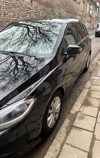 Mercedes-Benz 180 B à vendre, Autos, Mercedes-Benz, Achat, Euro 6, Boîte manuelle, Noir