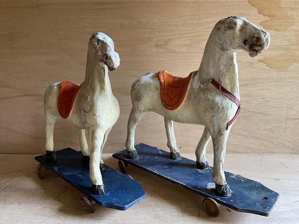 2 retro paardjes in Papier-Marché, Enlèvement