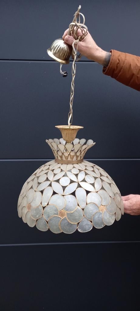 1 bijzondere vintage Parelmoer hanglamp '60/'70, Huis en Inrichting, Ophalen, Zo goed als nieuw