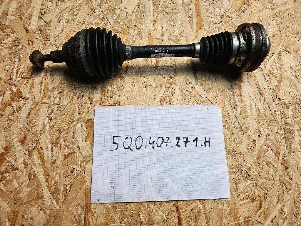 ARBRE DE TRANSMISSION GAUCHE POUR A3 8VS 8VM 5Q0407271H, Enlèvement ou Envoi, Utilisé, Audi
