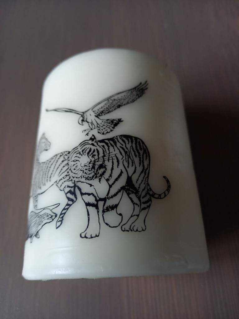 NIEUWE HANDMADE KAARS WWF, Huis en Inrichting, Ophalen of Verzenden, Nieuw, Wit, Kaars