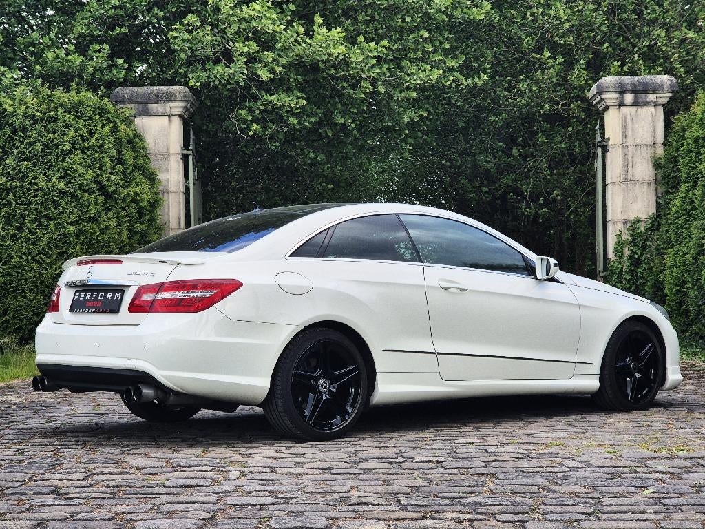 Mercedes E250 AMG-Pack Edition 1 Panodak, Auto's, Automaat, Achterwielaandrijving, 4 cilinders, Wit