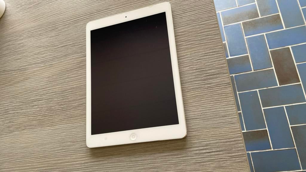 Apple iPad Air Wifi 16GB Zilver