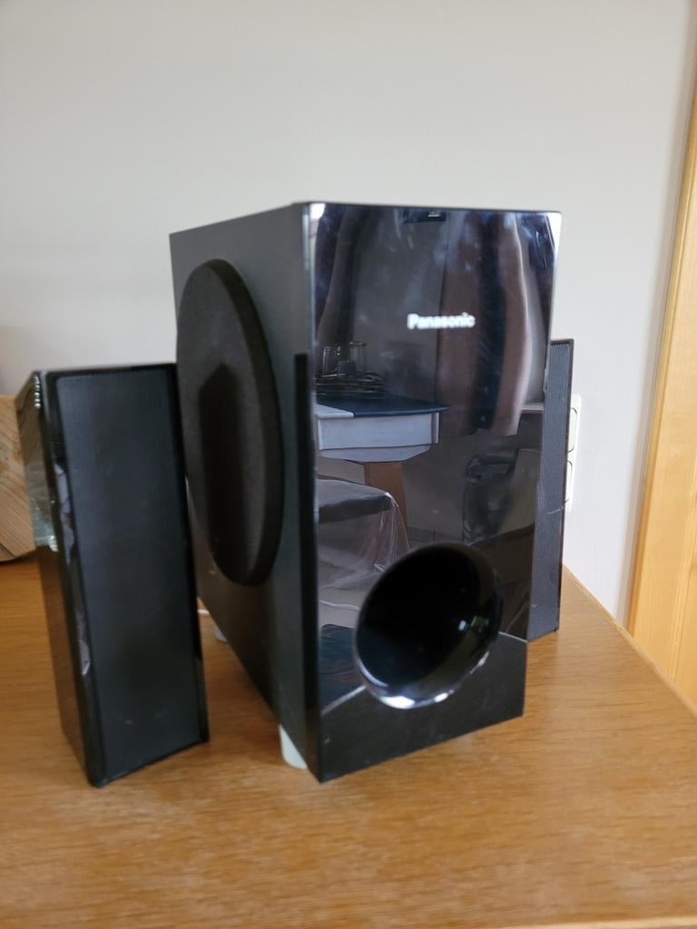 Panasonic-luidspreker SB-HW270 + SB-HF262, Audio, Tv en Foto, Luidsprekerboxen, Ophalen, Zo goed als nieuw