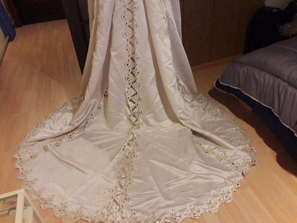 Robe de mariée, Enlèvement, Porté