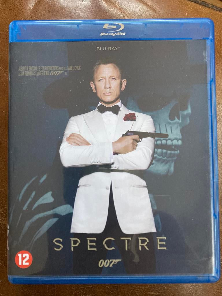 2 BD en 5 DVD’s James Bond 007. Nieuwstaat 1 in verpakking., Enlèvement ou Envoi, Comme neuf, Action