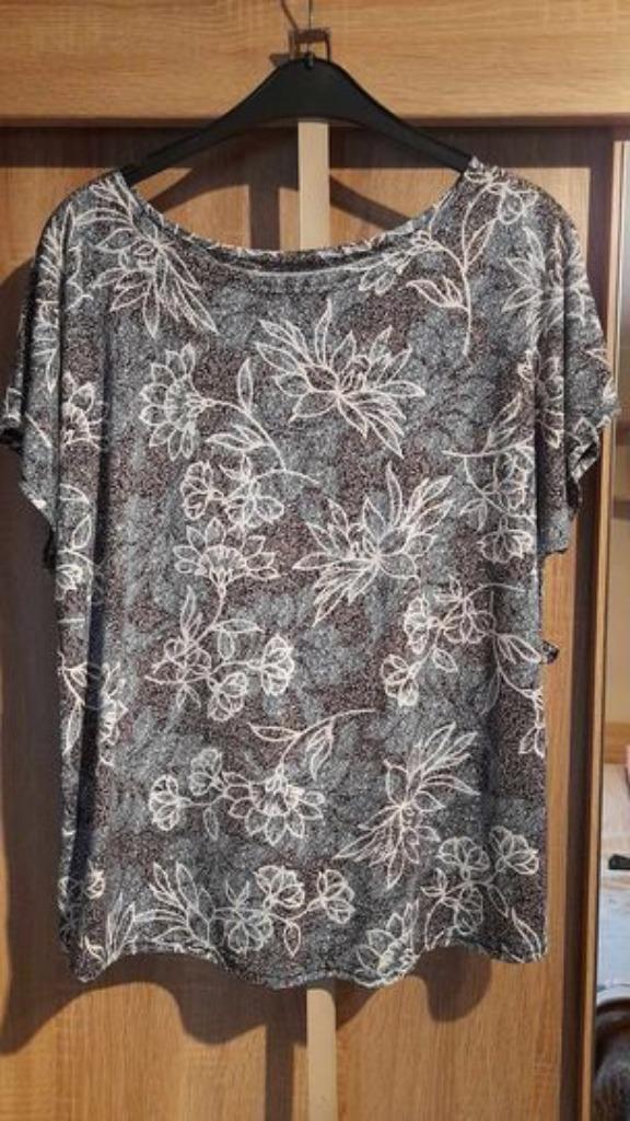 Blouse tunique imprimée, Vêtements | Femmes, Robes, Neuf, Autre, Taille 38/40 (M), Enlèvement ou Envoi