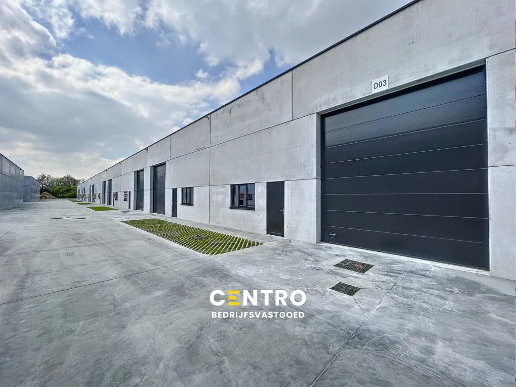 TE HUUR - NB Magazijn, Immo, 271 m², Overige soorten, 8790 Waregem, Provincie West-Vlaanderen