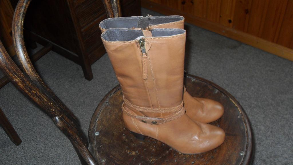 lederen laarsjes, Kleding | Dames, Schoenen, Lage of Enkellaarzen, Nieuw, Ophalen of Verzenden, Roze