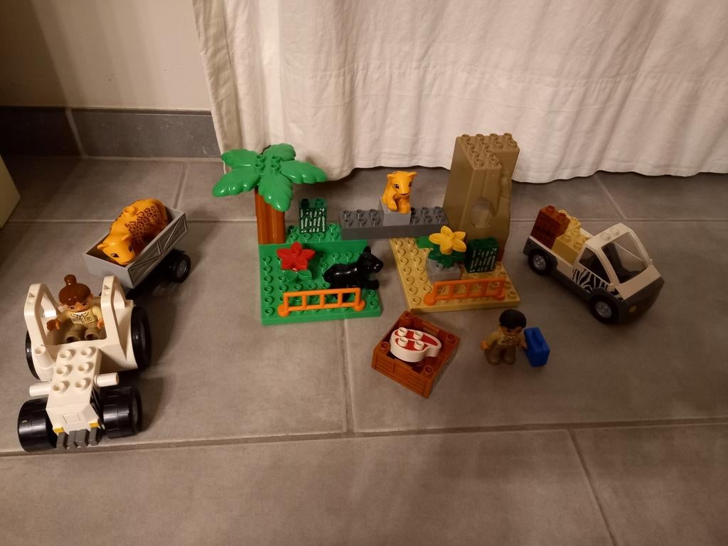 Lego Duplo zoo met voertuigen en dieren, Kinderen en Baby's, Speelgoed | Duplo en Lego, Ophalen of Verzenden, Duplo