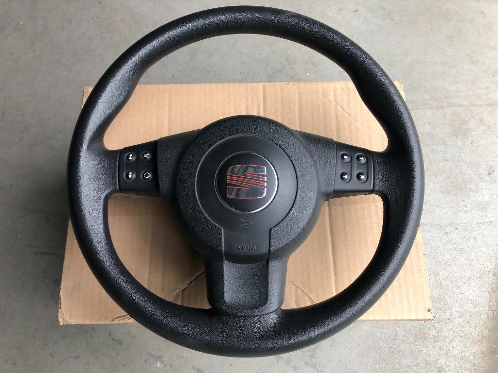 Volant SEAT Ibiza 6L, Enlèvement, Utilisé, Seat