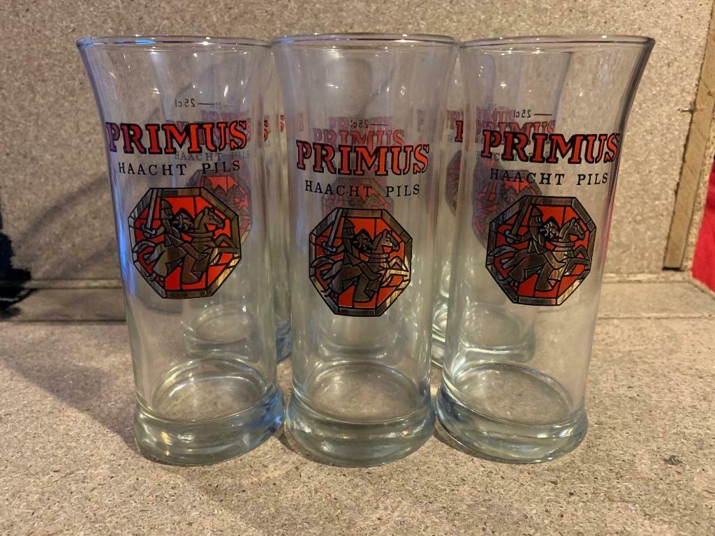 Primus Haacht 16 verres Diables Rouges Football 1974-1983, Collections, Utilisé, Verre ou Verres, Autres marques