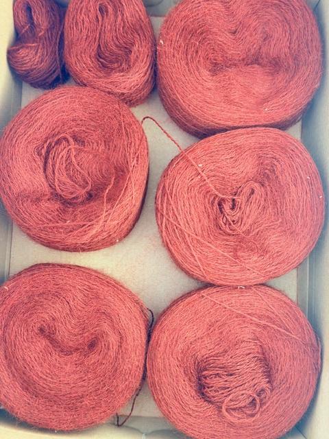 Nieuwe 70% wol (haken/breien) bruin/520gr  (nr4861), Ophalen of Verzenden, Nieuw, Breien of Haken, Wol of Garen