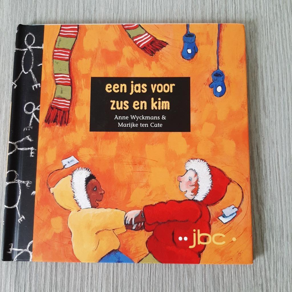 Een jas voor zus en Kim, Fictie algemeen, Anne Wyckmans, Ophalen of Verzenden, Zo goed als nieuw