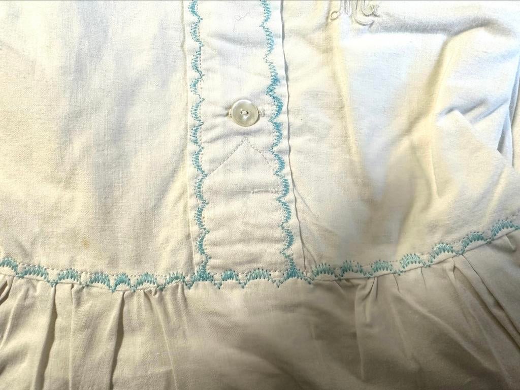 Robe de nuit en coton tissé, brodée main, Vêtements | Femmes