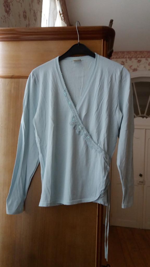 pulls blouses mayerline, Vêtements | Femmes, Blouses & Tuniques, Enlèvement, Porté, Autres couleurs