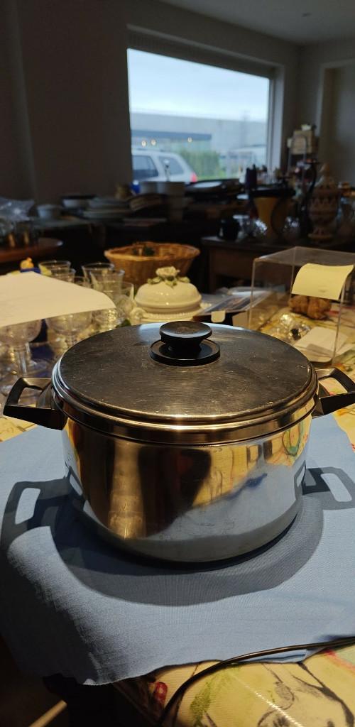 kookpot Demeyere Silvinox  diam 25 cm, Huis en Inrichting, Ophalen of Verzenden, Zo goed als nieuw, Inox, Pot, Bus of Blik