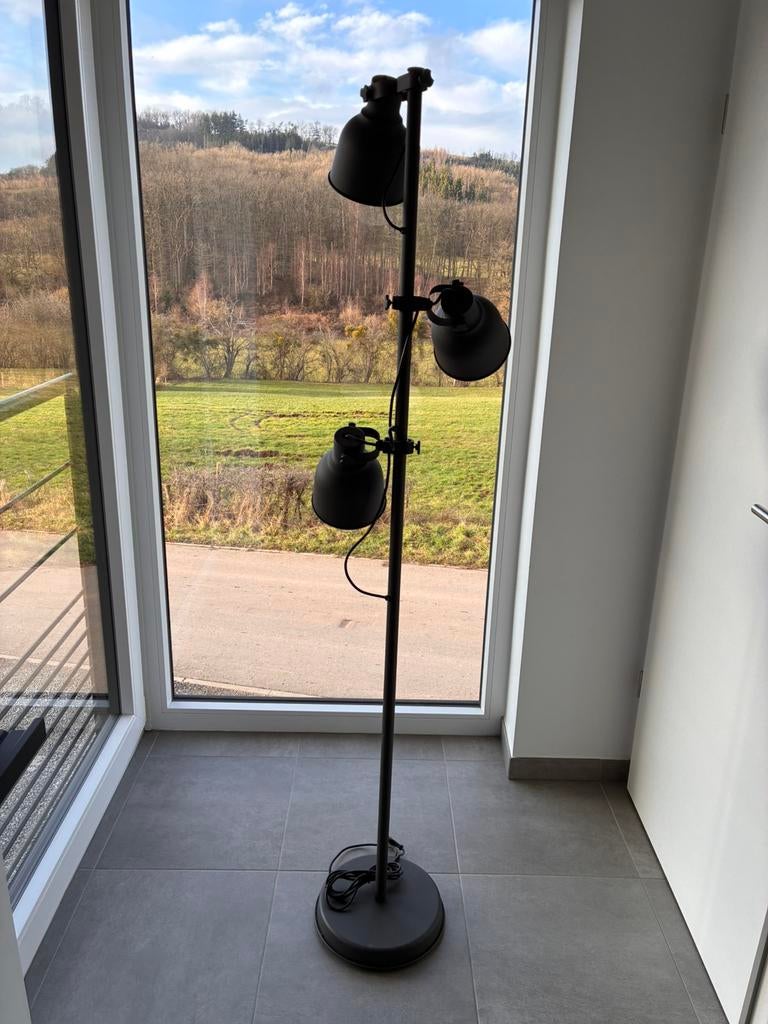 Lampadaire Hektar, Enlèvement, Comme neuf