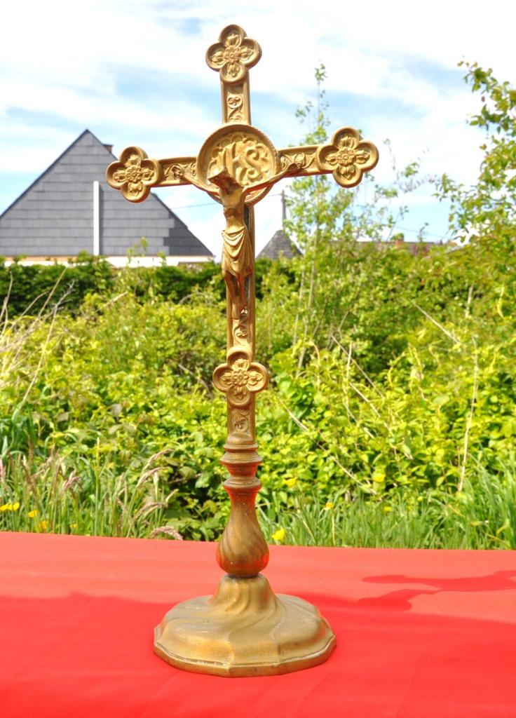 crucifix a poser en laiton numeroté 23, Ophalen of Verzenden
