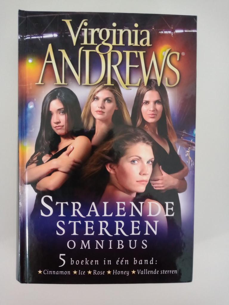 Virginia Andrews - Stralende sterren omnibus, Boeken, Ophalen of Verzenden, Zo goed als nieuw