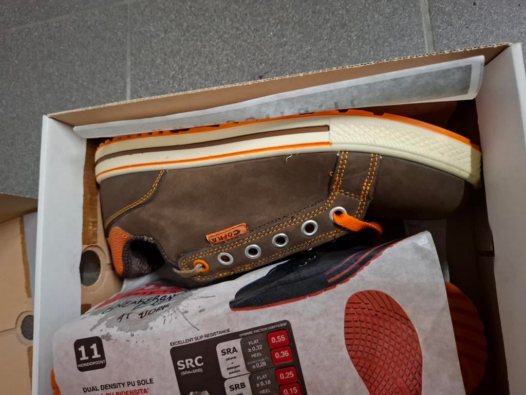 Cofra veiligheidsschoenen, maat 42.  Kleur  bruin, Doe-het-zelf en Bouw, Veiligheidskleding, Ophalen, Nieuw